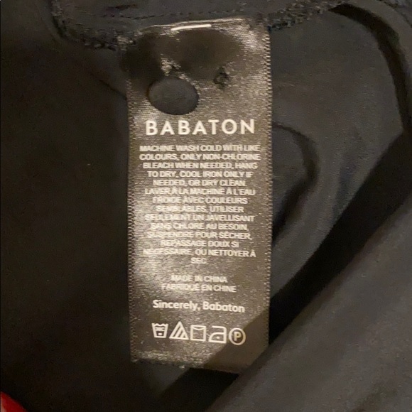 ARITZIA BABATON BUTTON UP ( WRINKLY look) - Picture 8 of 10